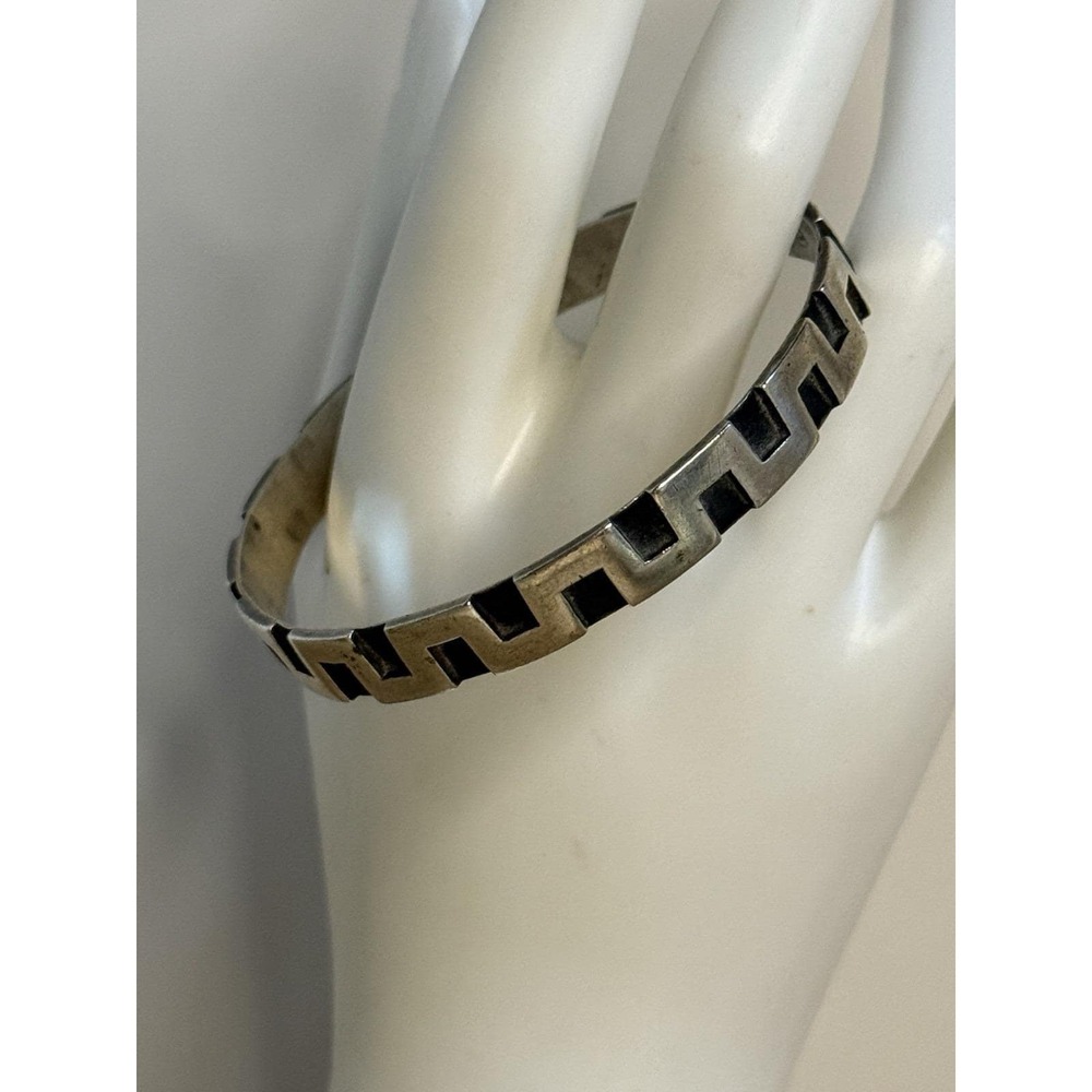 Vintage Taxco Mexico 925 Sterling Silver Geometric Cutout Bangle Bracelet 7.75"